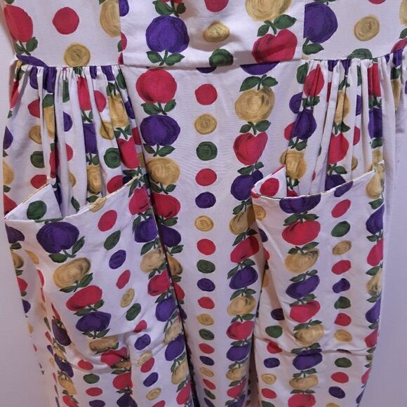 š£HOSTāPICKš£āOOAKĀ BelgianāVintageāFruityāApronāDress - Picture 9 of 15